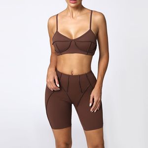 Aoyema vente en gros personnalisé à séchage rapide été course solide motif licou Sexy soutien-gorge short de vélo Stretch 2 pièces ensemble pour vêtements de sport - Product Image 3