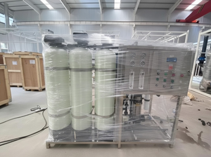 Planta de Purificación de Agua por Ósmosis Inversa Industrial de 2000 LPH, Sistema de Purificación de Agua por Ósmosis Inversa Industrial de 2000 LPH con Intercambio Iónico y Bomba de 320V - Product Image 4