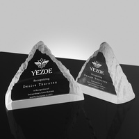 Usine personnalisé montagne forme K9 cristal trophée affaires Souvenir cadeau trophée d'honneur