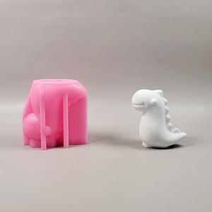 Moldes de fundición de resina hechos a mano para adornos decorativos de estilo DIY Ins, moldes de silicona de dinosaurio pequeño W0538, herramientas para pasteles - Product Image 1