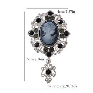 Élégante <span class=keywords><strong>broche</strong></span> médiévale vintage en alliage métallique plaqué rose et <span class=keywords><strong>bleu</strong></span>, incrustée de camées et de diamants creux, pour femme - Product Image 4