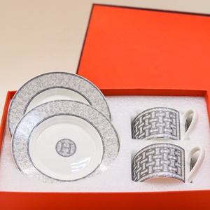 Wholesale <b>Dropshipping</b> 2 Cups Grey Nordic Simple Coffee Tea Porcelain Cups and Saucers - Product Image 2
