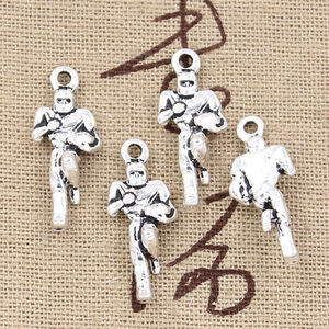 Breloques Football Sporter Football Player Handmade Making Fit, Pendentifs Vintage Tibétains Couleur Argent, DIY pour Bracelet 22x13mm - Product Image 3
