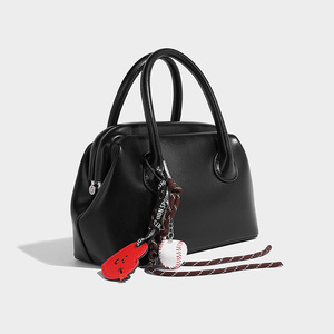 Bolso Bandolera de Moda Otoño-Invierno, Diseño Novedoso con Cierre Diagonal, Estilo Deportivo con Corazón, Personalizado, PU Tanjing - Product Image 2