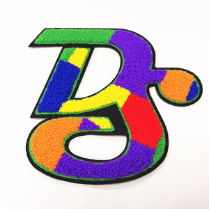 Patch in ciniglia ricamate in 3D personalizzate con logo, da cucire, stile <span class=keywords><strong>lettere</strong></span> universitarie per felpe con cappuccio - Product Image 4