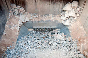 Concasseur à mâchoires le plus vendu, fabriqué en fer et en acier de haute qualité, concasseur à mâchoires durable à vendre - Product Image 4