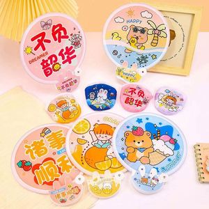 Ventilador Plegable Portátil para Estudiantes, Mini Ventilador Reflectante de Plástico con Diseño de Dibujos Animados, Ecológico, Duradero, Pequeño, Cubierto de Tela - Product Image 4