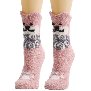Chaussettes <span class=keywords><strong>de</strong></span> sol <span class=keywords><strong>de</strong></span> maison <span class=keywords><strong>de</strong></span> dessin animé pour femmes chaussettes <span class=keywords><strong>de</strong></span> sommeil <span class=keywords><strong>de</strong></span> lit <span class=keywords><strong>de</strong></span> Compression d'hiver confortables chaussettes <span class=keywords><strong>de</strong></span> couchage floues en velours corail <span class=keywords><strong>fantaisie</strong></span> antidérapantes - Product Image 5