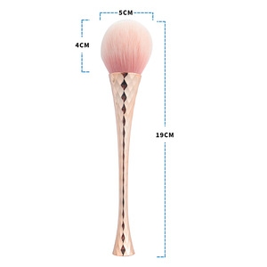 Brosse de nettoyage de poussière pour ongles à long manche, douce au toucher, pour salon de manucure professionnel, également utilisable comme pinceau à poudre de maquillage - Product Image 6