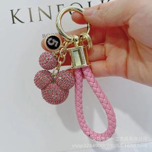 Nouveau Style de styliste porte-clés de luxe en diamant <span class=keywords><strong>Mickey</strong></span> porte-clés <span class=keywords><strong>sac</strong></span> pendentif de charme pour cadeau accessoires de porte-clés - Product Image 2