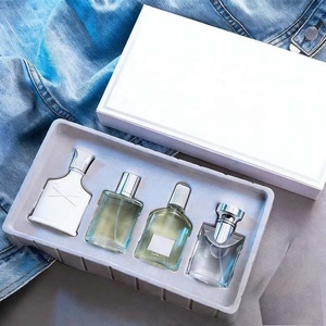 Perfume Personalizado al por Mayor, <span class=keywords><strong>de</strong></span> Lujo, con Aroma Floral Duradero, <span class=keywords><strong>Eau</strong></span> <span class=keywords><strong>de</strong></span> <span class=keywords><strong>Toilette</strong></span> en Miniatura, Set <span class=keywords><strong>de</strong></span> Regalo para el Día <span class=keywords><strong>de</strong></span> San Valentín - Product Image 6