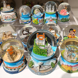 Venta al por Mayor de Globos de Nieve Personalizados de Resina de 80mm, 65mm, 45mm y 35mm, Recuerdo de Viaje de <span class=keywords><strong>Budapest</strong></span>, Bola de Agua de Cristal Promocional - Product Image 5