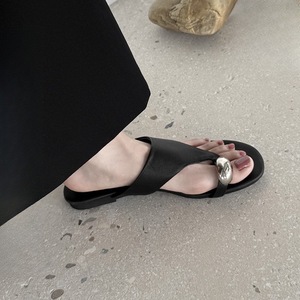 Chanclas para exteriores, zapatillas de verano con punta de Clip para mujer, suela blanda concisa, grasa, vacaciones en la playa, zapatos deslizantes - Product Image 1