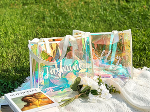 Emballage de sac en PVC transparent en plastique personnalisé pour fourre-tout Sac à main transparent en PVC holographique au laser Sacs cadeaux fourre-tout - Product Image 5