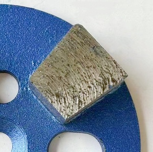 <span class=keywords><strong>Disque</strong></span> de meulage carré grand format 100 mm pour sols en béton époxy durci et ciment - Bloc de meulage spécialisé - Product Image 3