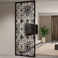 Paravent décoratif de luxe en acier inoxydable 304 découpé au laser pour la décoration d'une pièce, idéal pour les mariages, les hôtels et les halls d'entrée.