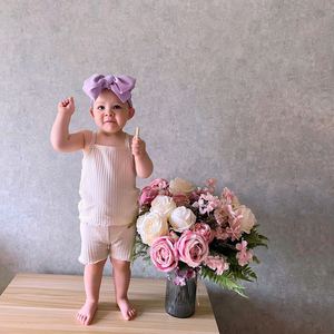 Conjuntos de verano 2022 para bebé: Traje de tirantes, camiseta sin mangas lisa y top corto + pantalones cortos para niñas pequeñas - Product Image 5