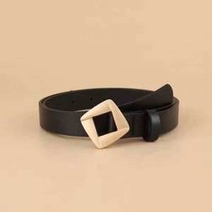 Nuevo Cinturón de Mujer de Piel Sintética con Hebilla de Aleación, Diseño Sencillo, Decorado, para Jeans y Vestidos, Cintura Ajustada, Estilo Vintage - Product Image 4