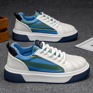 Zapatos de hombre de nuevo estilo con parte superior de malla transpirable, zapatillas blancas para adolescentes, zapatillas casuales de suela gruesa a la moda. - Product Image 1