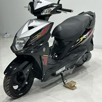 Scooter à essence Yamaha Cygnus 125 Comfort Edition, moteur EFI 125cc, amortisseurs arrière réglables, motos d'occasion, motos de rue