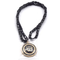 Offres Spéciales bijoux religieux chaîne torsadée en acier inoxydable plaqué or Allah collier Islam Allah nom rond pendentif colliers