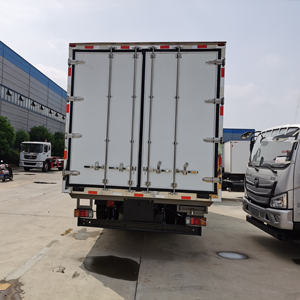 Camion frigorifique professionnel Magitruck Euro 2 pour une livraison fiable de fruits, de fruits de mer et de produits périssables en chaîne du froid - Product Image 5