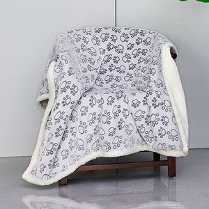 بطانية قطة وكلب مطبوعة على شكل كلب ومخبوطة للكلب مقاومة للاهتراء بطانية بشرية مريحة من القطن الصوفي - Product Image 4