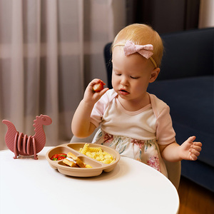 Assiette repas divisée en silicone souple Es-Pro, la plus vendue, sans BPA, de qualité alimentaire, sûre, avec 4 ventouses - Product Image 2