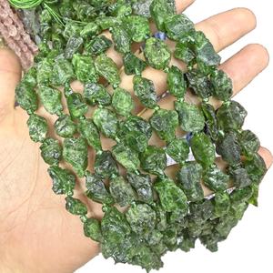 Piedras Sueltas de Diopsido <span class=keywords><strong>Esmeralda</strong></span> Natural <span class=keywords><strong>Sin</strong></span> <span class=keywords><strong>Pulir</strong></span>, Cuentas Semiterminadas para Hacer Joyería, Pulseras y Collares Hechos a Mano - Product Image 5