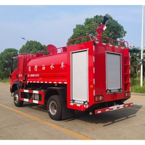 Camion de pompiers Rescue New Dongfeng 4x4 Diesel avec réservoir d'eau de 5001-7000L, 5,6m, Yuchai 160HP, norme d'émission Euro 6 - Product Image 3