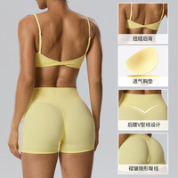 Ensemble de sport et yoga respirant le plus vendu : Soutien-gorge de sport uni et short de yoga trois-quarts effet fessier galbé BB202+62423