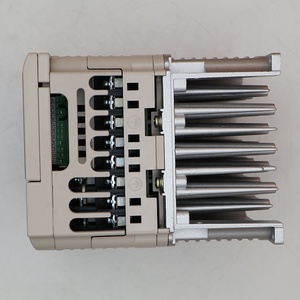 Nouveau Original CIMR-VU4A0004FAA REV. Convertisseur de fréquence D 380-480V 4.3/3.2A - Product Image 4