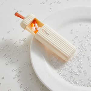 กล่องใส่ยาประจำสัปดาห์ไม้ไผ่ทันสมัย เป็นมิตรกับสิ่งแวดล้อม ทนทาน ใช้เก็บอาหารได้ พกพาสะดวก หมุนได้ พร้อมเคลือบเงา - Product Image 5