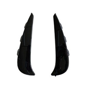 เมอร์เซเดส-เบนซ์ ซี-คลาส สปอร์ต W206 คาร์บอนไฟเบอร์ ฟรอนท์ลิป คานาร์ดส์ A2068852902 A2068853002 แถบตกแต่งกันชนสีดำ - Product Image 1