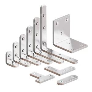 Fabricante Chino Profesional Ofrece Servicios Personalizados de Procesamiento de Chapa Metálica, Incluyendo Corte por Láser, Estampado y Doblado - Product Image 1