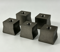 Bloc de serrage carré personnalisé en carbure de tungstène, mâchoire de préhension à rainure en V en carbure cémenté avec trou fileté interne