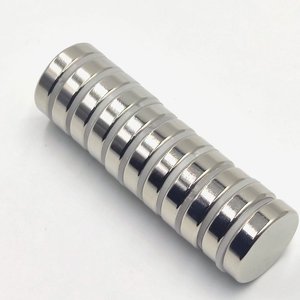 Aimants en néodyme super puissants N35 N38 N40 N42 N45 N48 N50 N52 20*3mm, mini aimants pour réfrigérateur, aimants plats haute puissance - Product Image 2