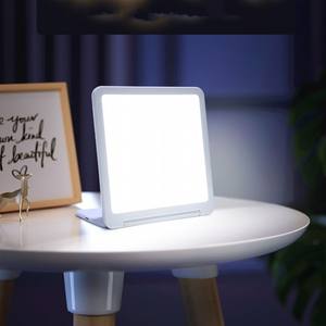 Boîte de commutation à bouton 10000 <span class=keywords><strong>Lux</strong></span> Portable lumière du jour <span class=keywords><strong>lampe</strong></span> à LED <span class=keywords><strong>lampe</strong></span> de <span class=keywords><strong>luminothérapie</strong></span> pour usage de bureau traitement de la dépression affective saisonnière - Product Image 1