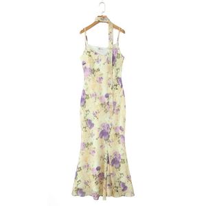 Robe longue à bretelles coupe biais imprimé floral Happy Plus pour femme grande taille, taille naturelle, avec bretelles - Product Image 2