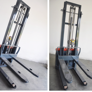 Carretilla elevadora eléctrica pequeña montada en una camión, apilador automático - Product Image 5