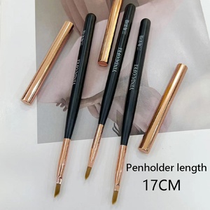 Pinceau à ongles papillon triangulaire en nylon de qualité, forme pétale, nouveau, spécial pour salons de manucure, idéal pour la peinture des ongles - Product Image 2