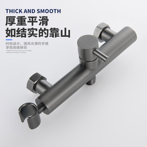 Juego de rociador de bidé de mano oculto de latón premium para agua fría y caliente, ducha Shattaf de alta presión para <span class=keywords><strong>inodoro</strong></span>, ideal para baños modernos de hotel. - Product Image 3