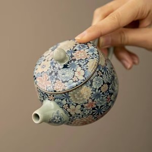 กาน้ำชาเซรามิกจีนลายครามสีน้ำเงินขาววาดด้วยมือแบบวินเทจ ปลอดสารตะกั่ว ปลอดภัยสำหรับอาหาร เหมาะสำหรับเป็นของขวัญ ขายส่ง - Product Image 5