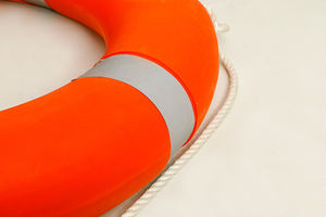 Anneau de bouée de sauvetage marin en plastique pour le sauvetage aquatique et la sécurité de la piscine - Product Image 5