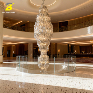 Lustre en cristal en spirale - Magasin de luxe / Atrium d'hôtel Éclairage d'ambiance opulent - Product Image 4