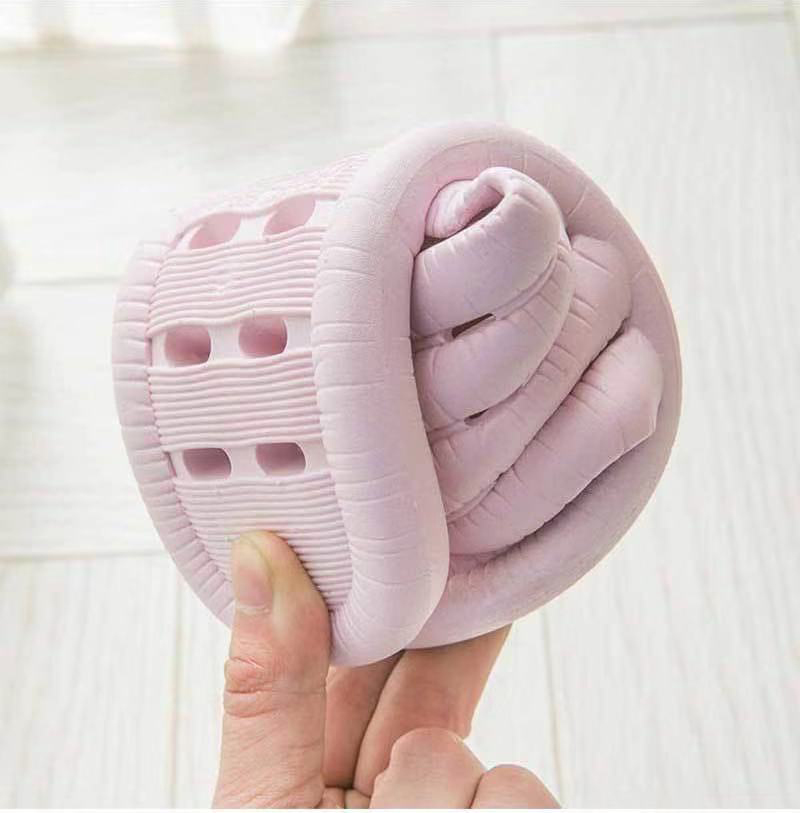 Hollow Out Bathroom Slippers Couples Slides Soft Sole Non-slip Summer Hotel Slippers
