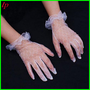 Ensemble de gants de mariée avec jarretière « Bride To Be » LPP4033, accessoires pour fête de mariage - Product Image 4