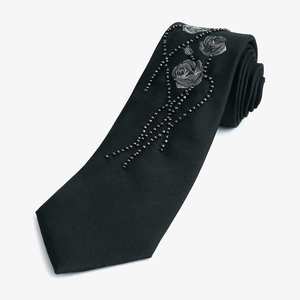 Corbata de noche de seda clásica con cuentas hecha a mano para hombres que aprecian la elegancia y el estilo atemporales - Product Image 2