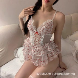Robe-camisole florale sexy à motif de fleurs de cerisier, un ensemble de chemises de nuit séduisantes et mignonnes (QQ) - Product Image 3