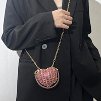 Sac bandoulière mini vintage en cristal en forme de cœur pour femme, avec chaîne en strass, pochette à rouge à lèvres, sac accessoire de mode pour soirée et club